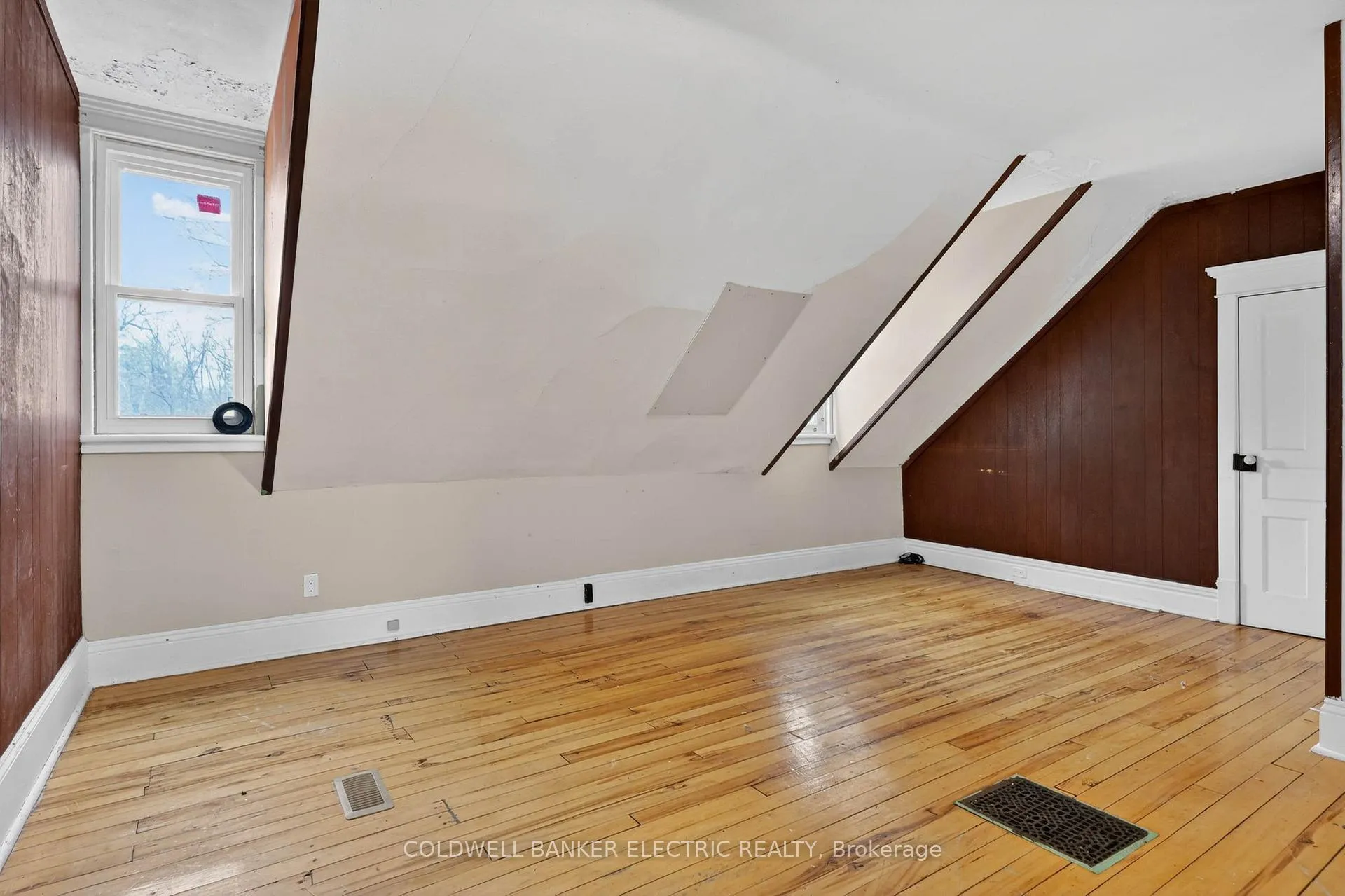 Photo 26 of 804 Hunter Street, Selwyn — HOMEH