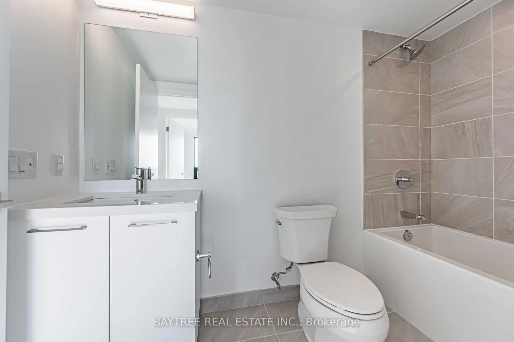 Photo 7 of Unit 310, 33 Frederick Todd Way, Scarborough, Agincourt South-Malvern West — HOMEH