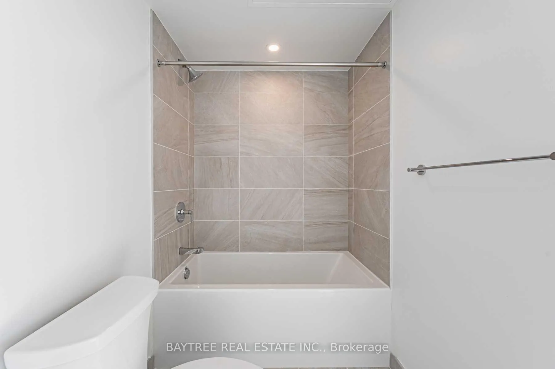 Photo 8 of Unit 310, 33 Frederick Todd Way, Scarborough, Agincourt South-Malvern West — HOMEH