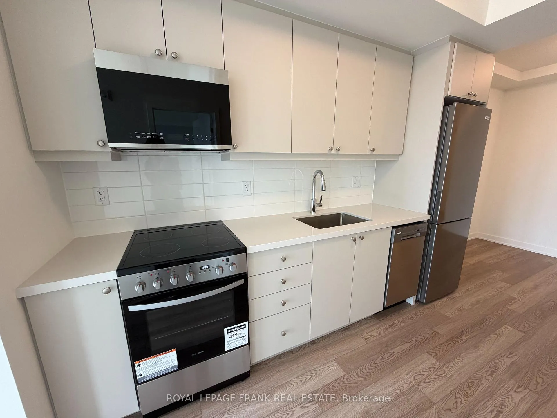 Photo 4 of Unit 1204, 51 Clarington Boulevard, Clarington, Bowmanville — HOMEH