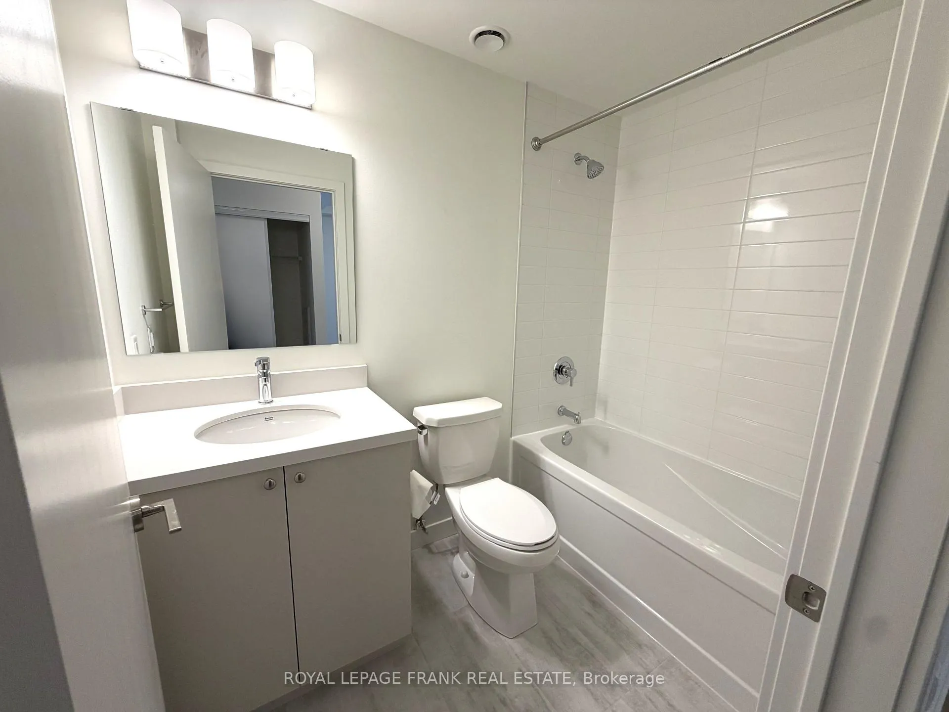 Photo 12 of Unit 1204, 51 Clarington Boulevard, Clarington, Bowmanville — HOMEH