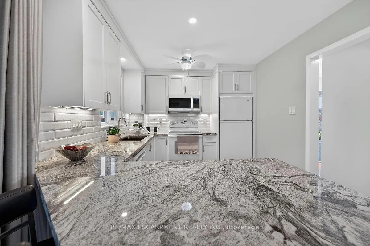 Photo 10 of 9 Mellenby Street, Hamilton, Stoney Creek Mountain — HOMEH
