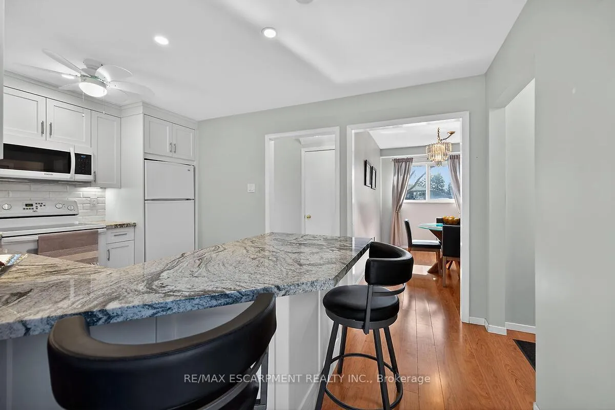 Photo 11 of 9 Mellenby Street, Hamilton, Stoney Creek Mountain — HOMEH