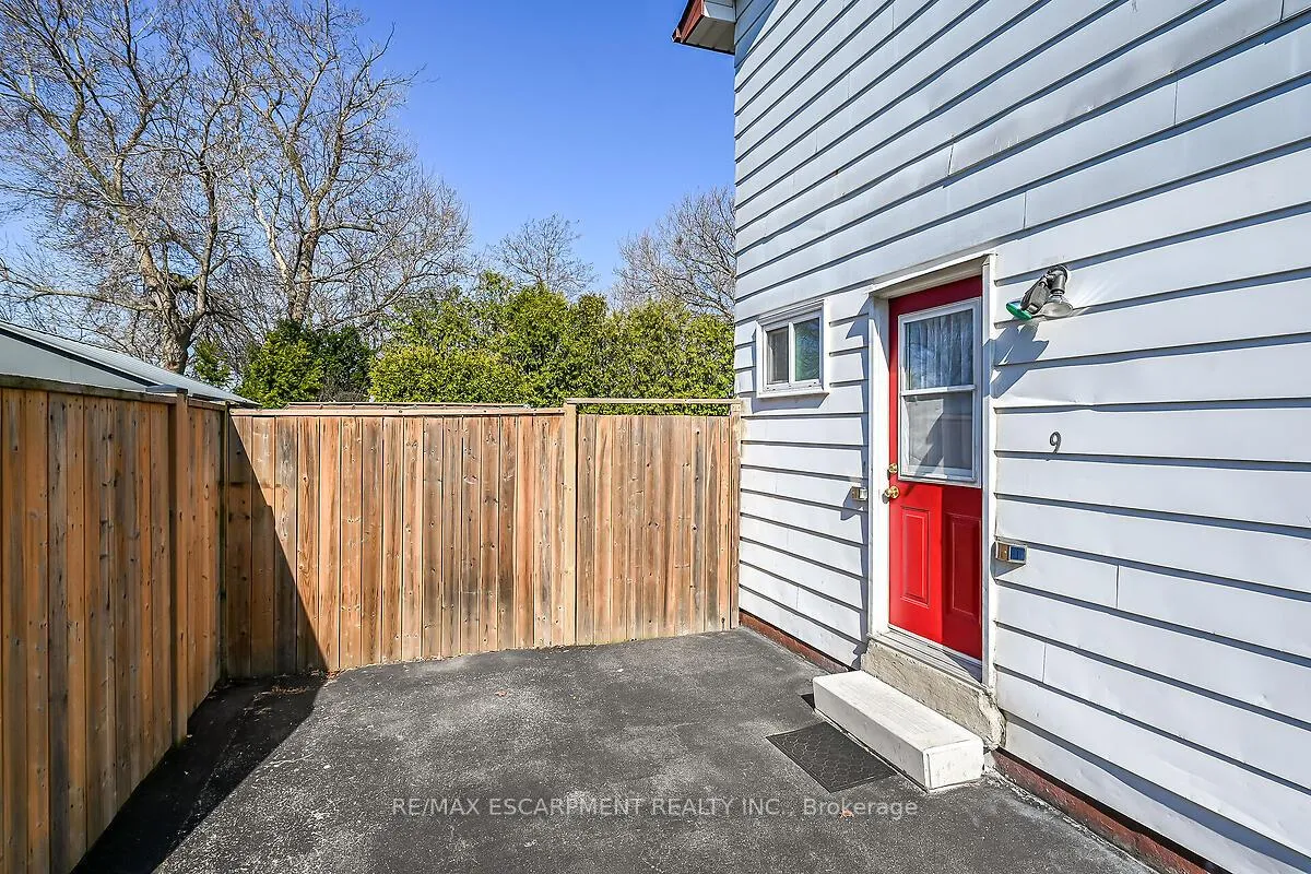Photo 31 of 9 Mellenby Street, Hamilton, Stoney Creek Mountain — HOMEH