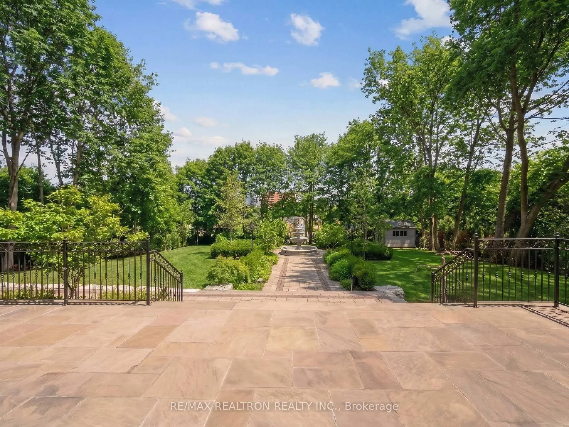Photo 9 of 9 Thornbank Road, Vaughan, Uplands — HOMEH