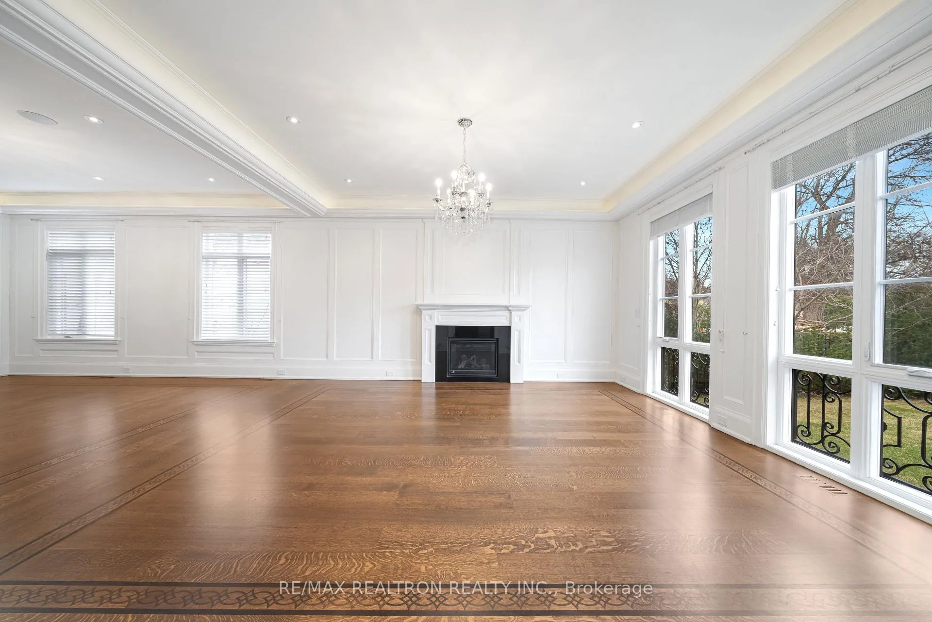 Photo 17 of 9 Thornbank Road, Vaughan, Uplands — HOMEH