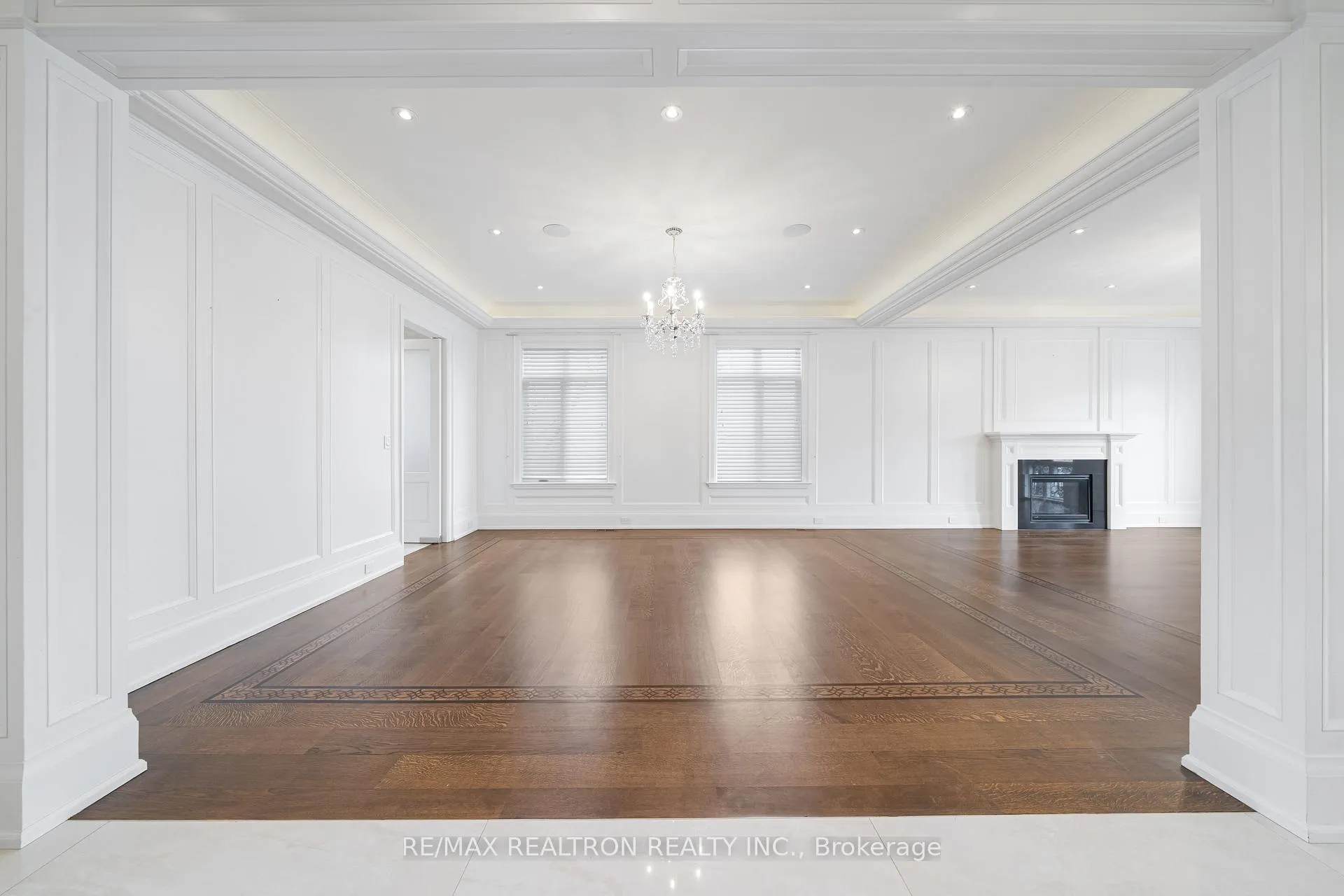 Photo 21 of 9 Thornbank Road, Vaughan, Uplands — HOMEH