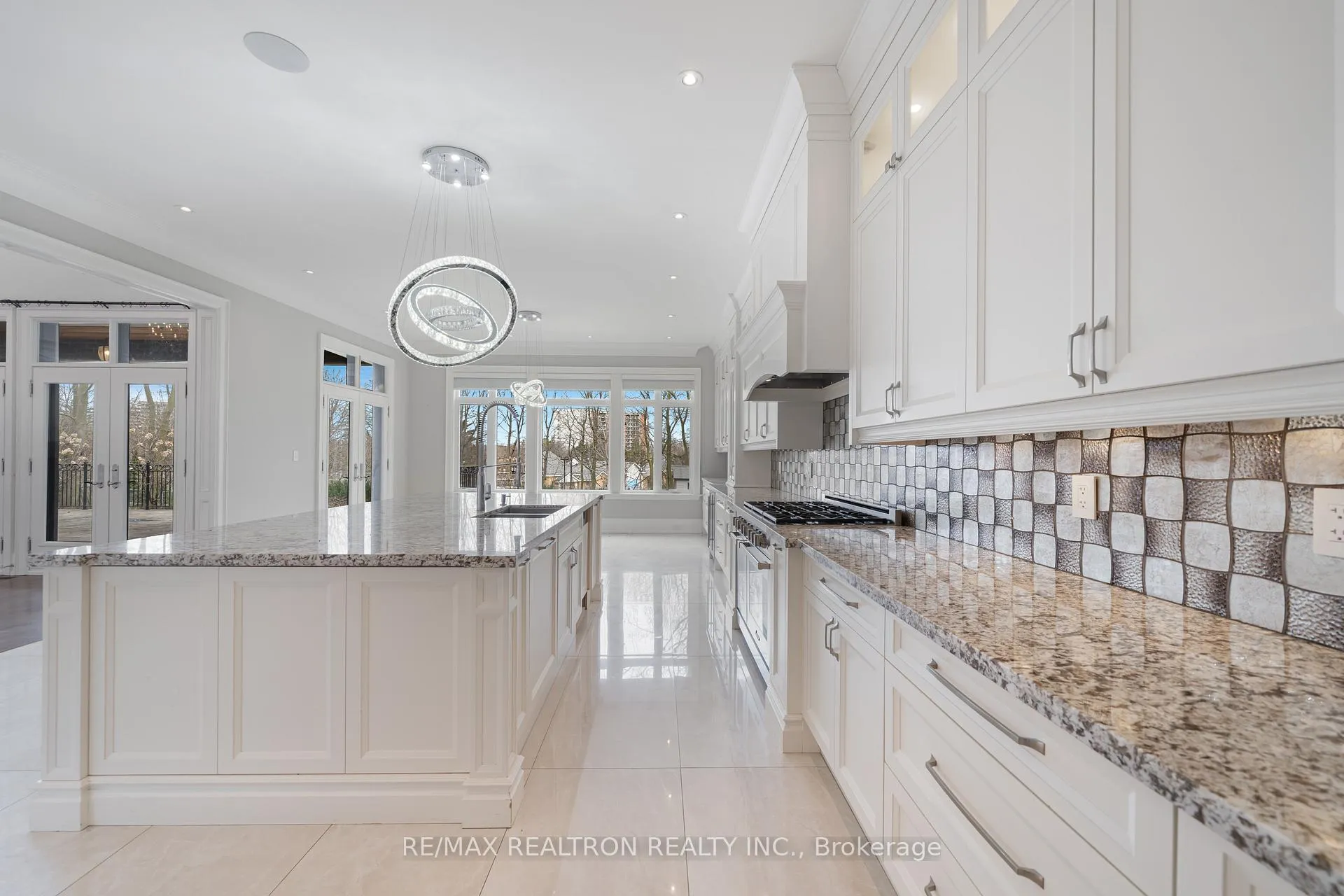 Photo 40 of 9 Thornbank Road, Vaughan, Uplands — HOMEH