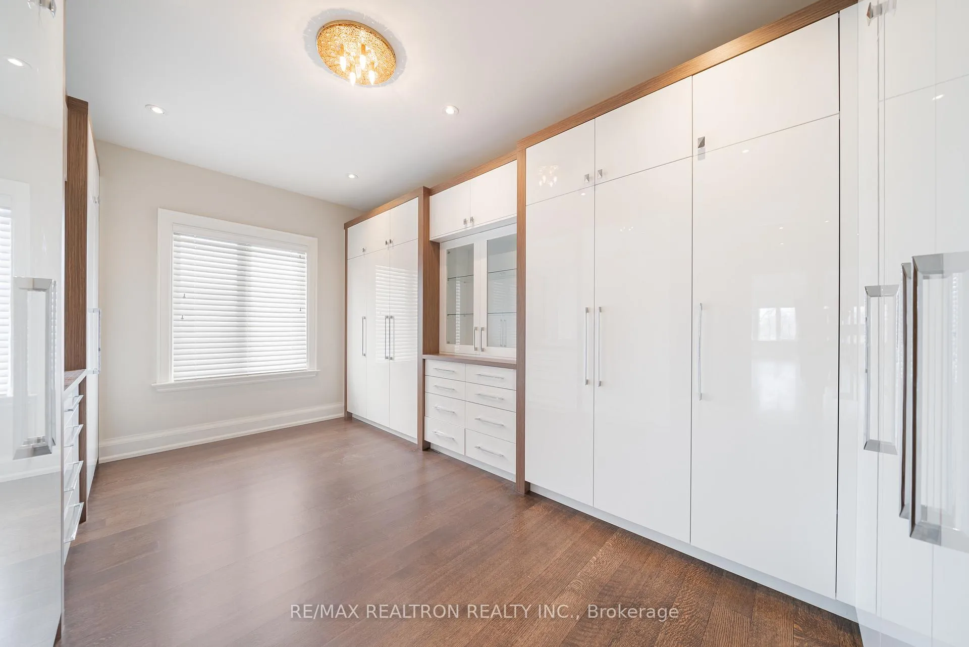 Photo 49 of 9 Thornbank Road, Vaughan, Uplands — HOMEH