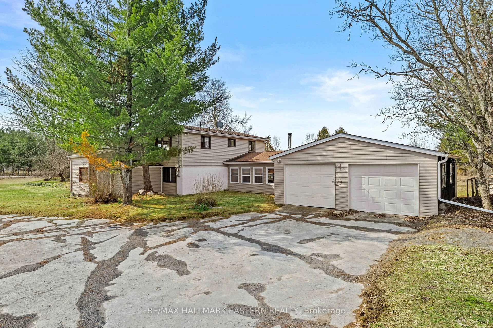 Photo 1 of 700 Golf Course Road, Douro-Dummer — HOMEH