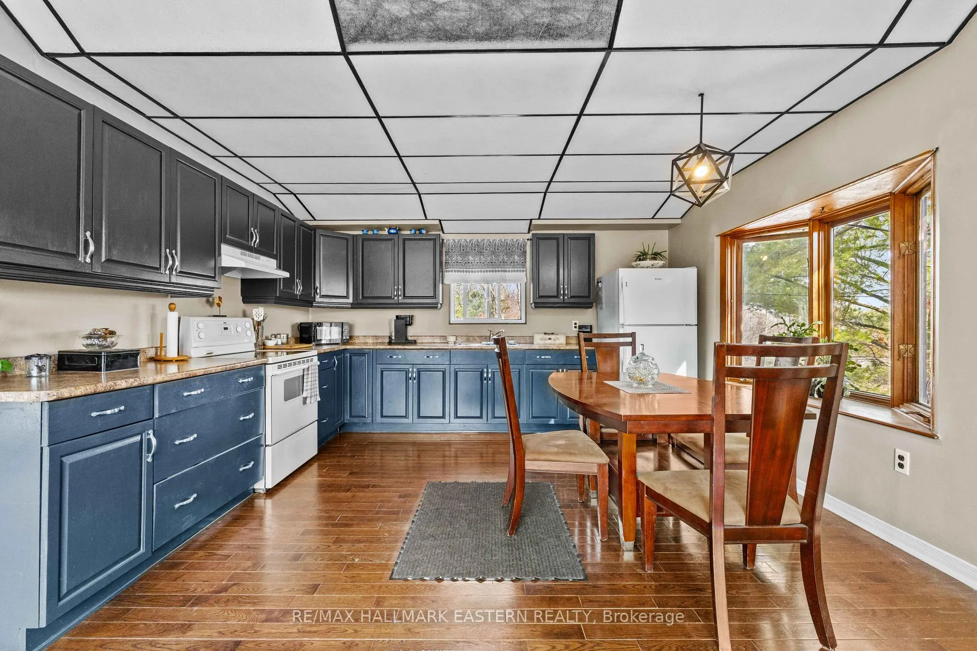 Photo 11 of 700 Golf Course Road, Douro-Dummer — HOMEH