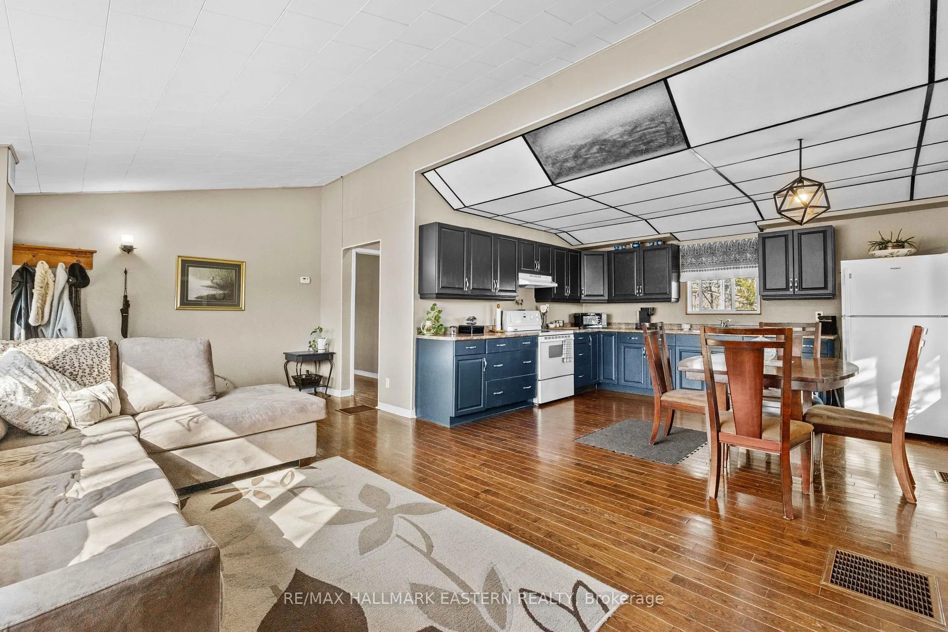Photo 12 of 700 Golf Course Road, Douro-Dummer — HOMEH