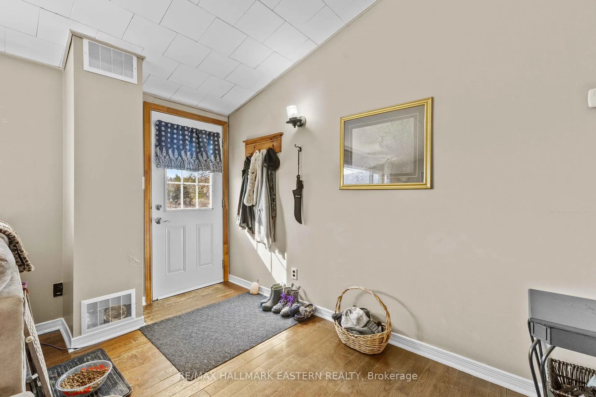 Photo 14 of 700 Golf Course Road, Douro-Dummer — HOMEH