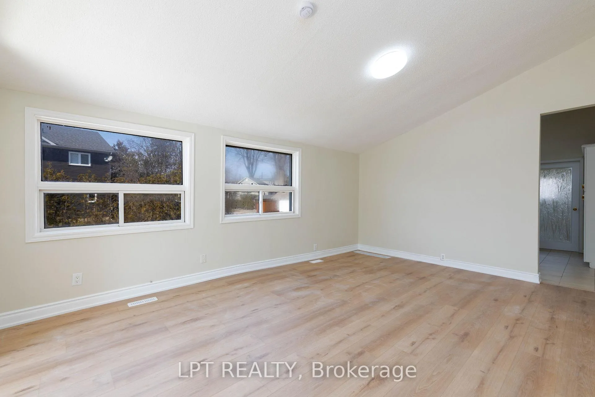 Photo 9 of 21 Hadden Road, Georgina, Virginia — HOMEH