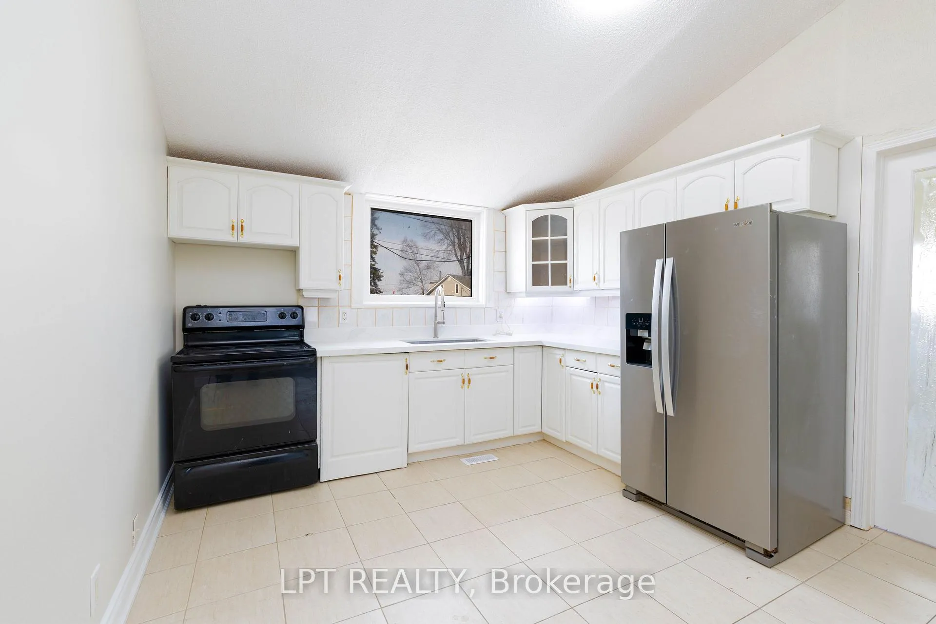 Photo 10 of 21 Hadden Road, Georgina, Virginia — HOMEH