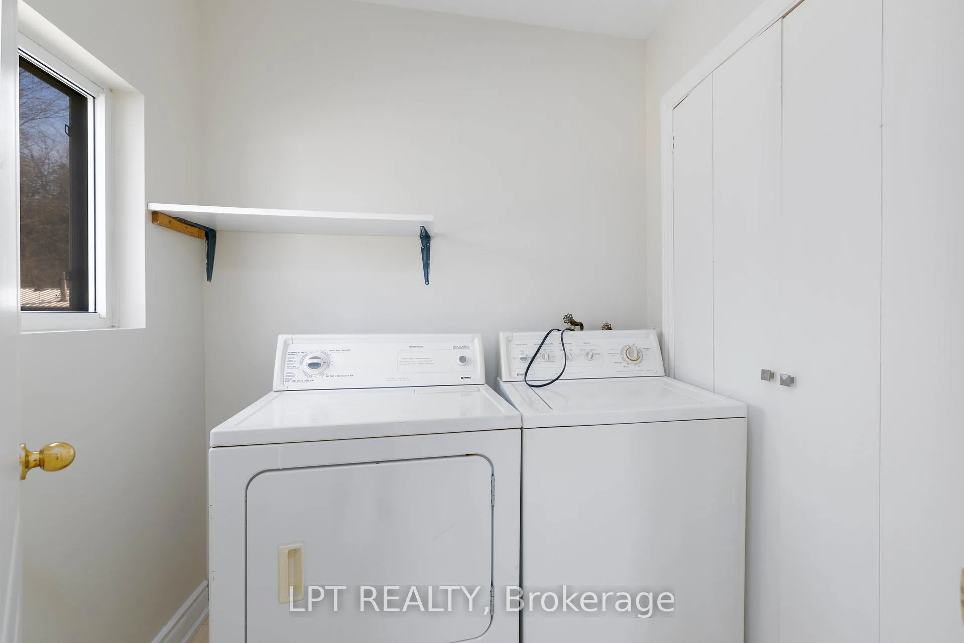 Photo 19 of 21 Hadden Road, Georgina, Virginia — HOMEH