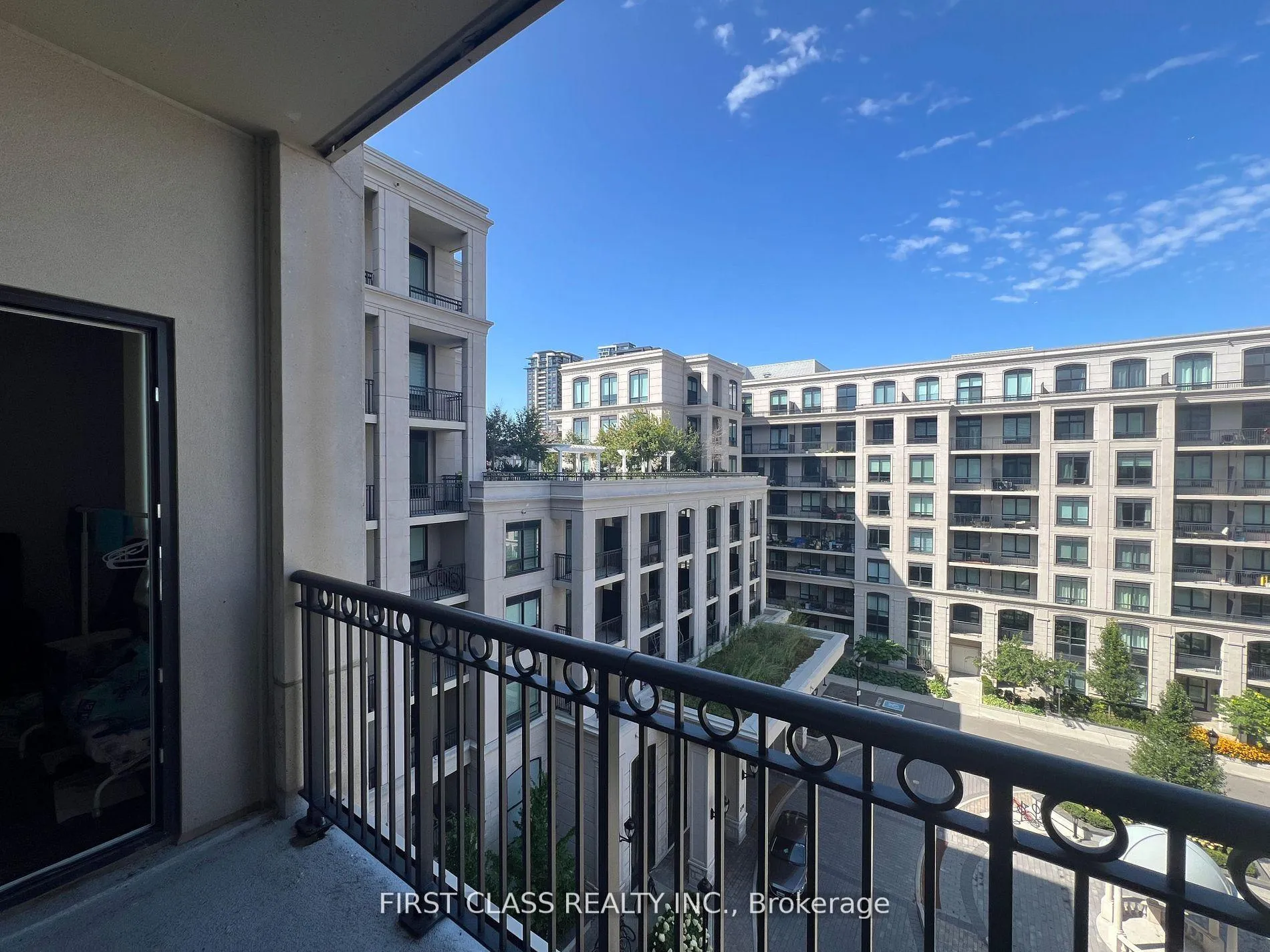 Photo 4 of Unit 727E, 278 Buchanan Drive, Markham, Unionville — HOMEH