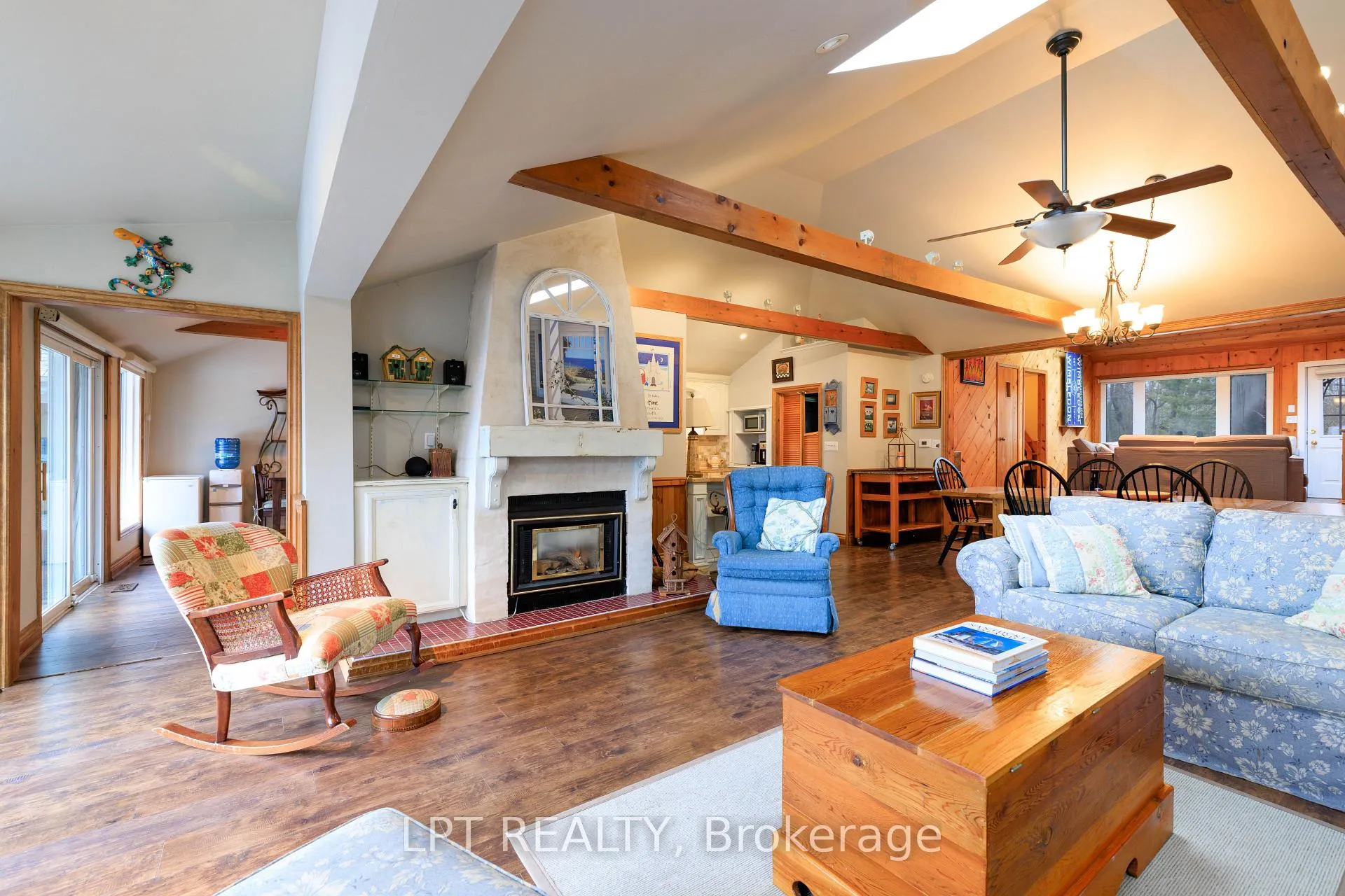 Photo 16 of 76 Mcrae Beach Road, Georgina, Virginia — HOMEH