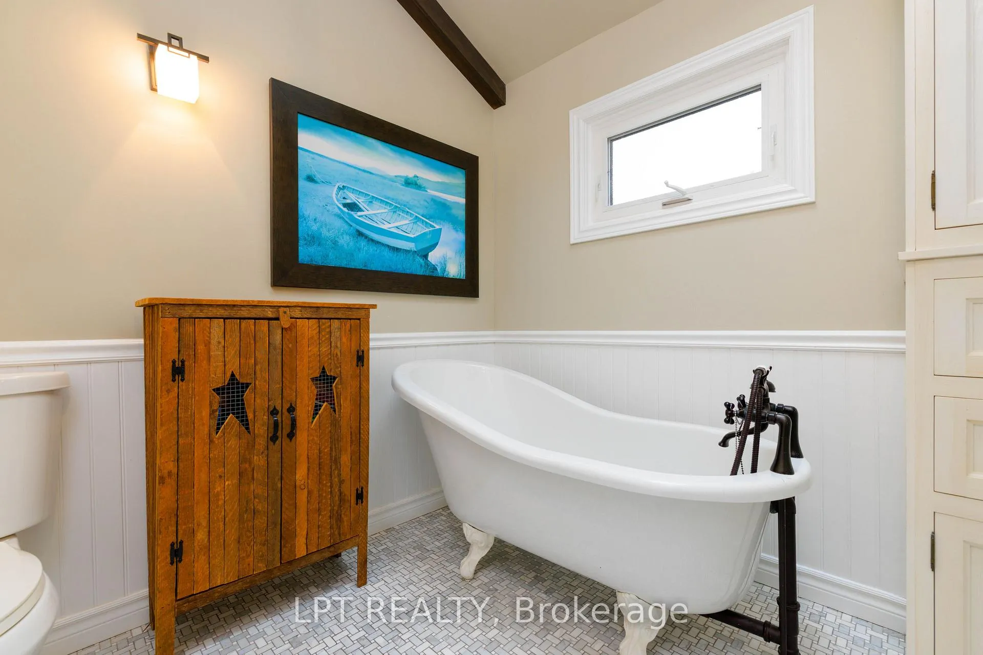 Photo 24 of 76 Mcrae Beach Road, Georgina, Virginia — HOMEH