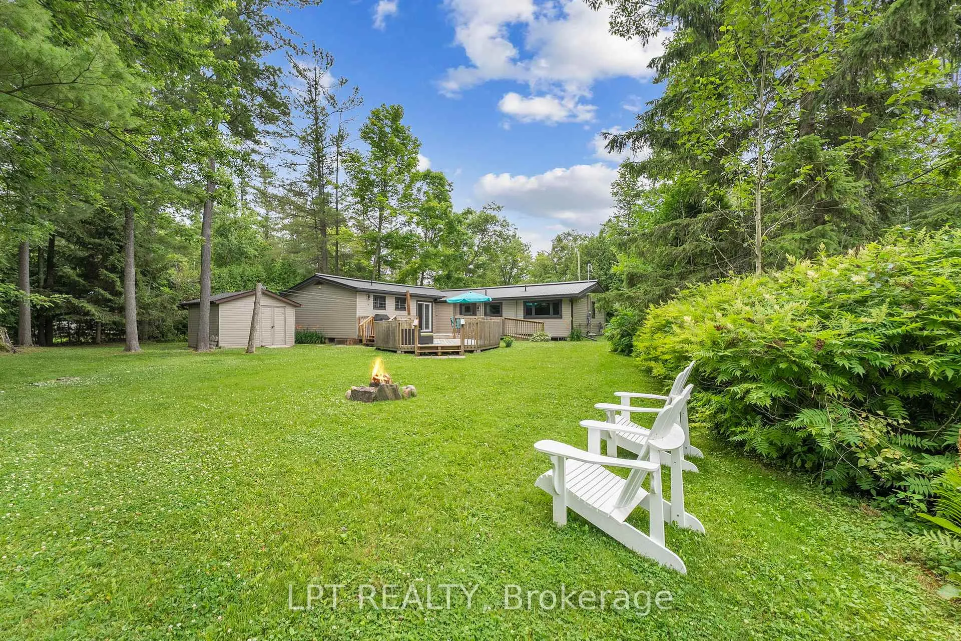 Photo 4 of 10 Maplewood Lane, Georgina, Sutton & Jackson's Point — HOMEH