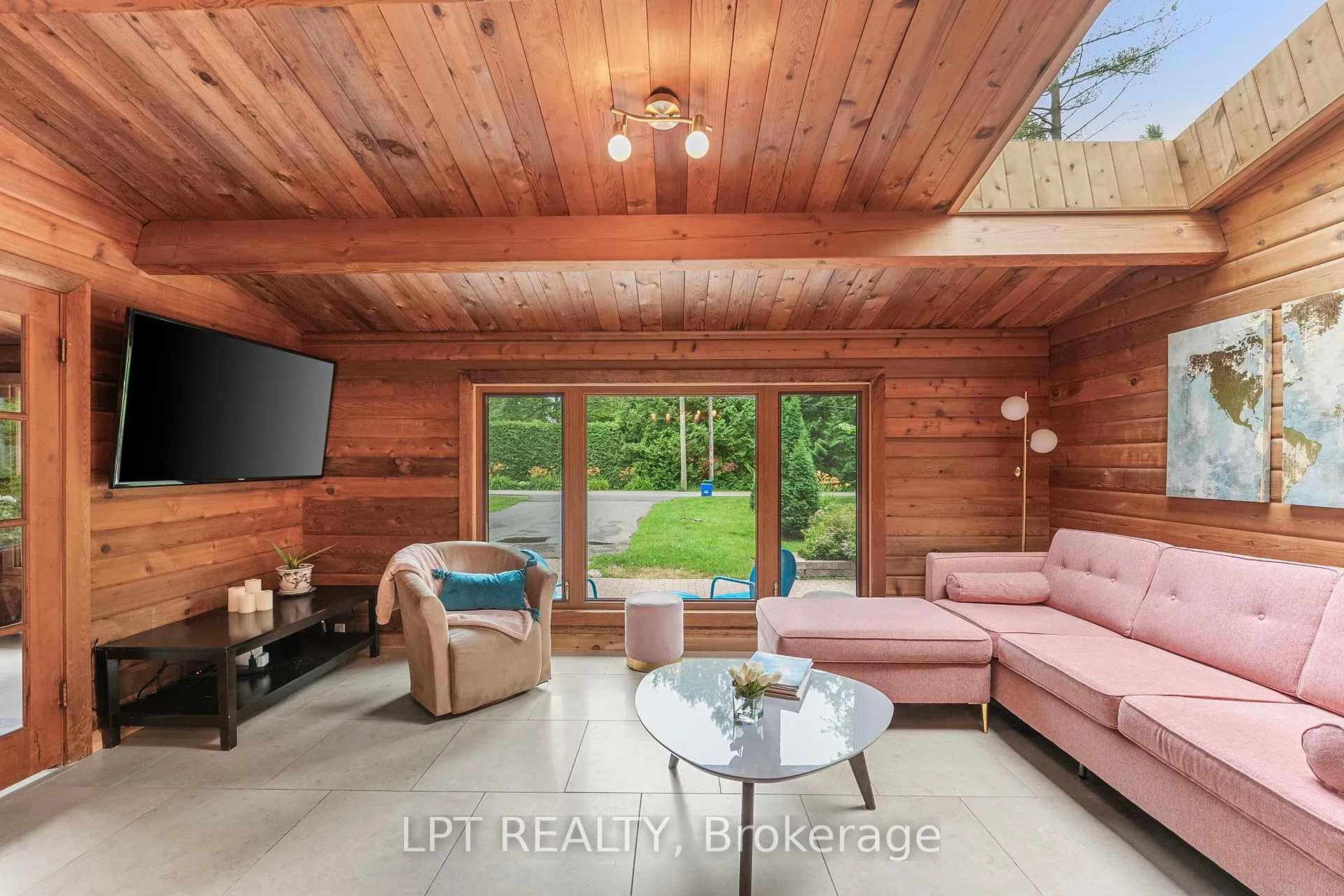 Photo 11 of 10 Maplewood Lane, Georgina, Sutton & Jackson's Point — HOMEH