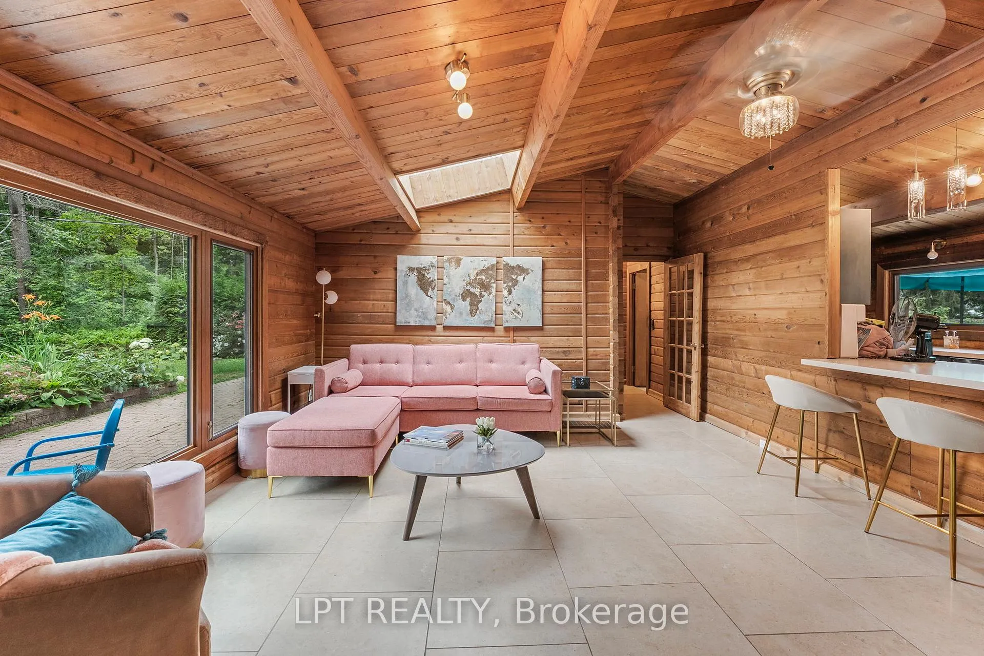 Photo 13 of 10 Maplewood Lane, Georgina, Sutton & Jackson's Point — HOMEH