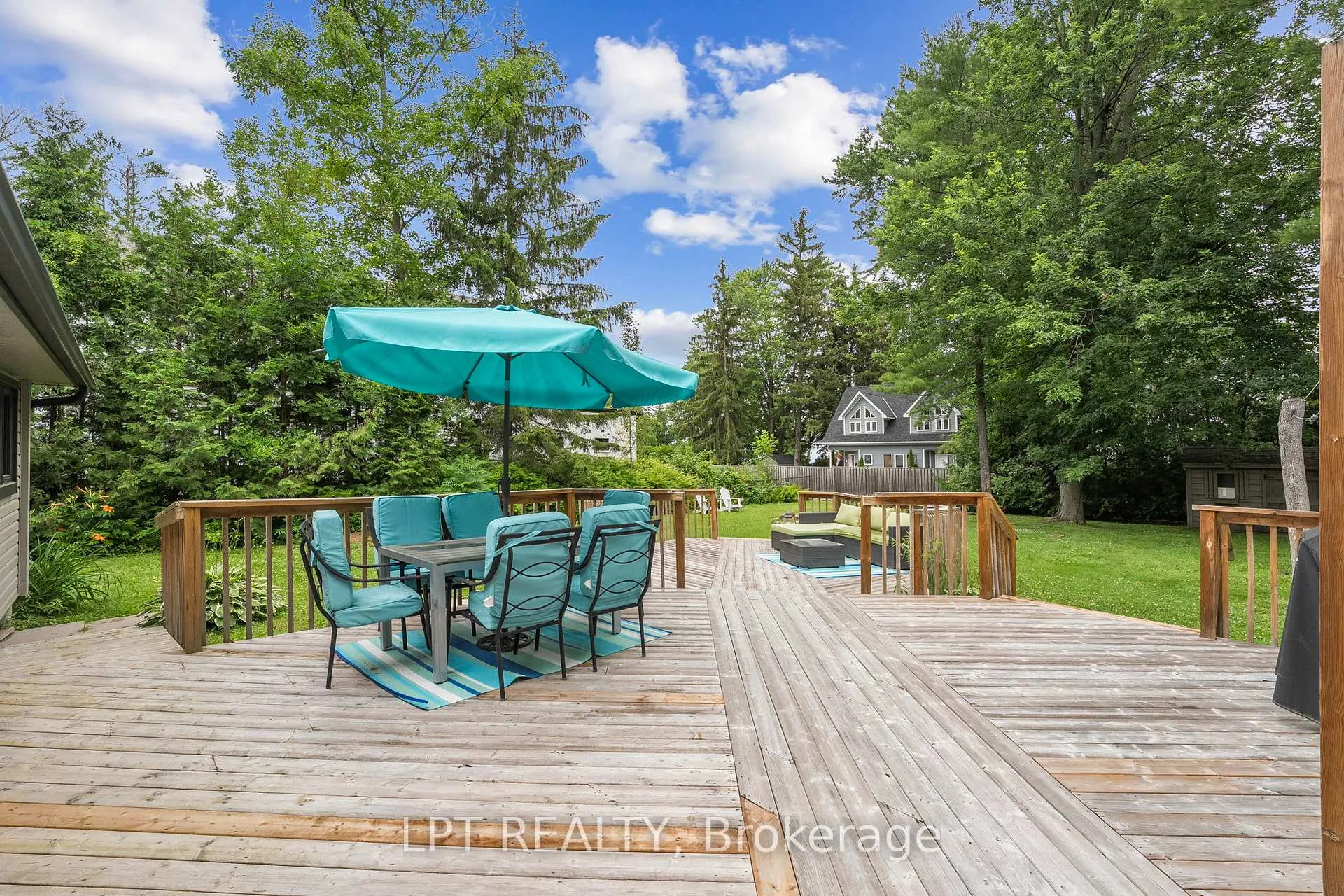 Photo 36 of 10 Maplewood Lane, Georgina, Sutton & Jackson's Point — HOMEH
