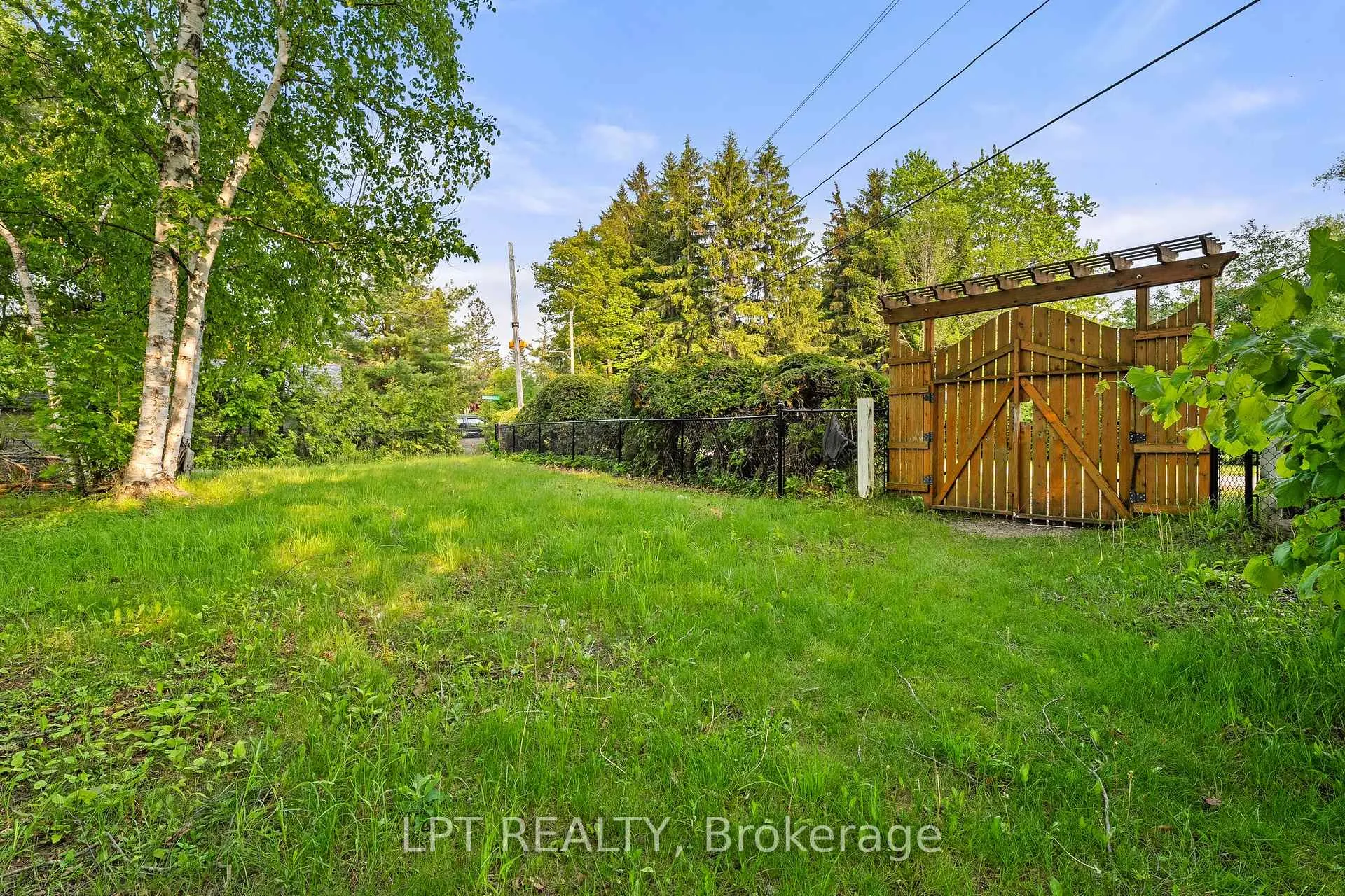Photo 41 of 10 Maplewood Lane, Georgina, Sutton & Jackson's Point — HOMEH