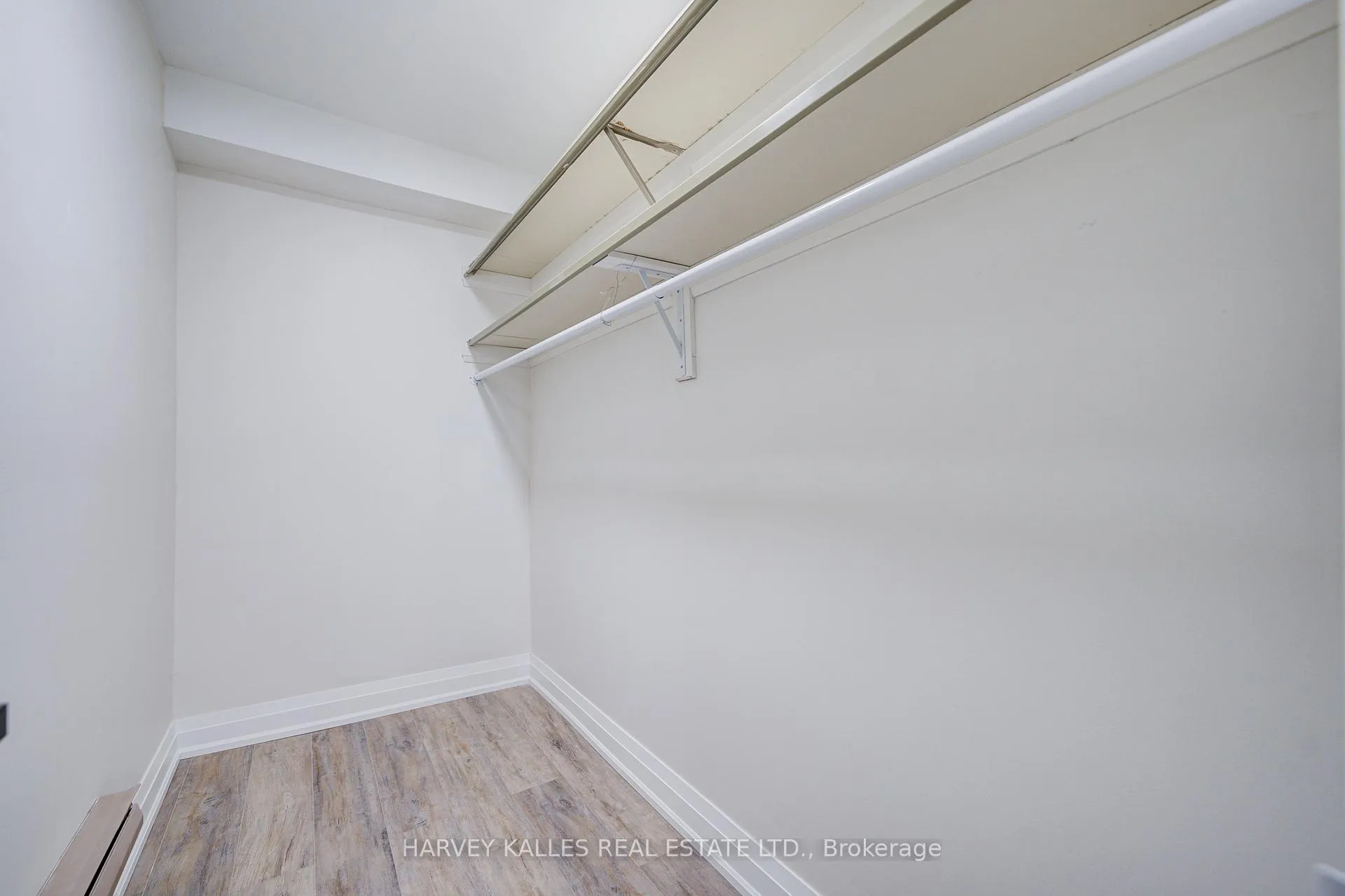 Photo 25 of Unit 109, 3000 Bathurst Street, Toronto, Englemount-Lawrence — HOMEH