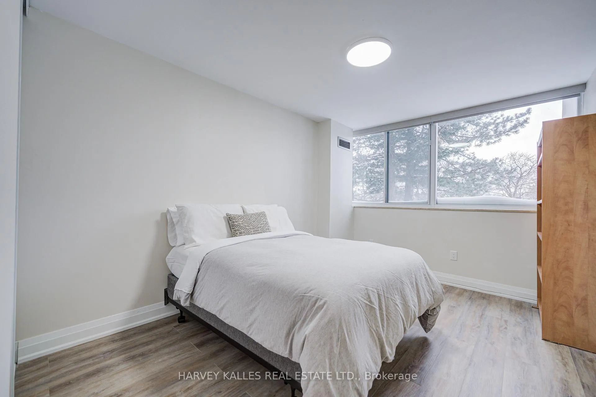 Photo 28 of Unit 109, 3000 Bathurst Street, Toronto, Englemount-Lawrence — HOMEH