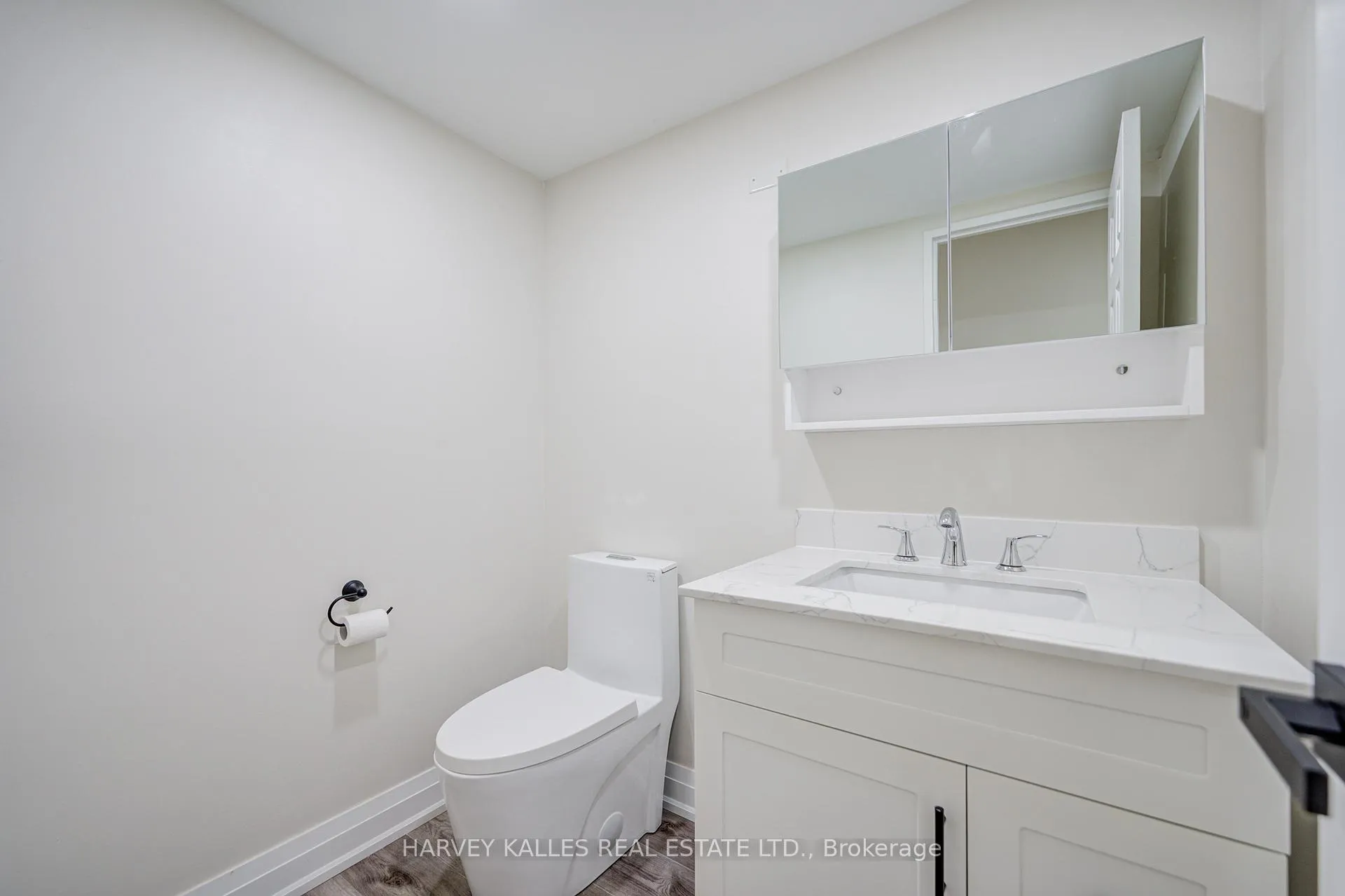 Photo 31 of Unit 109, 3000 Bathurst Street, Toronto, Englemount-Lawrence — HOMEH