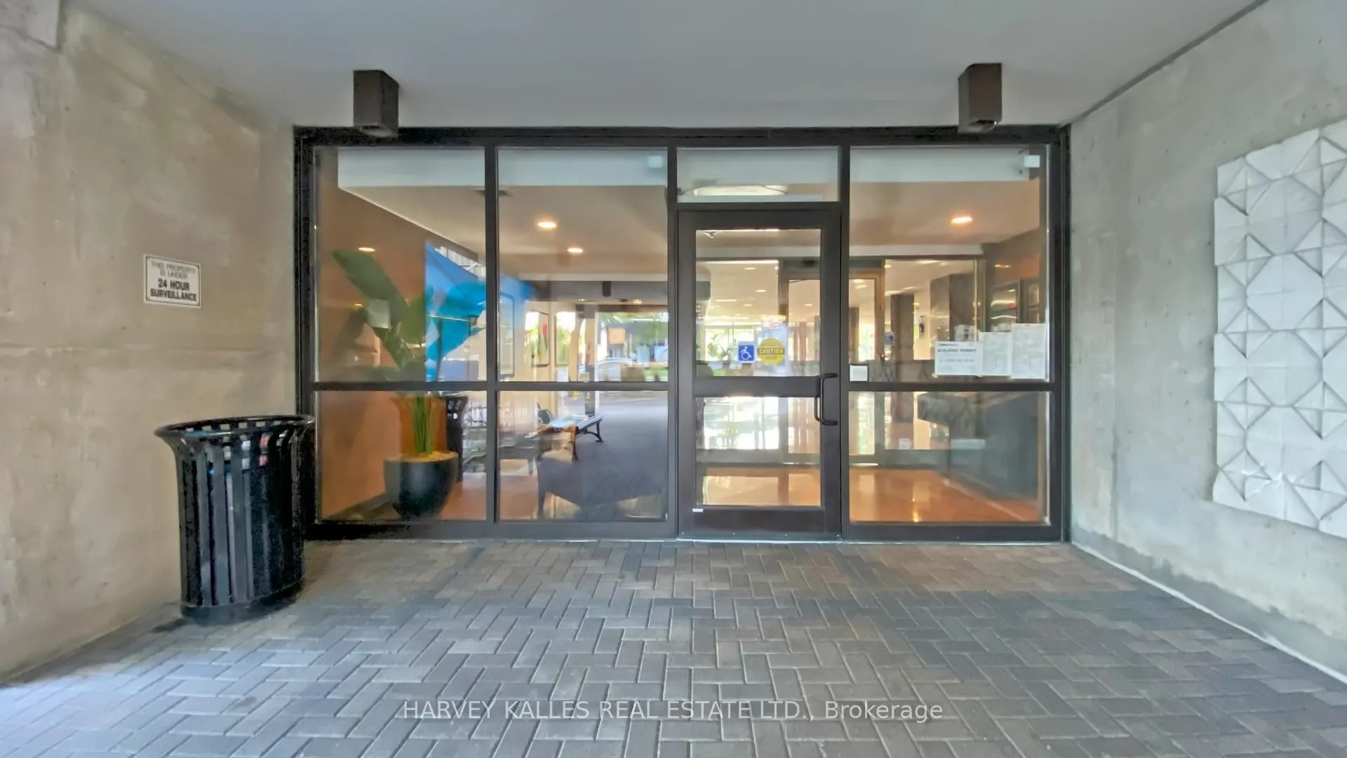 Photo 32 of Unit 109, 3000 Bathurst Street, Toronto, Englemount-Lawrence — HOMEH