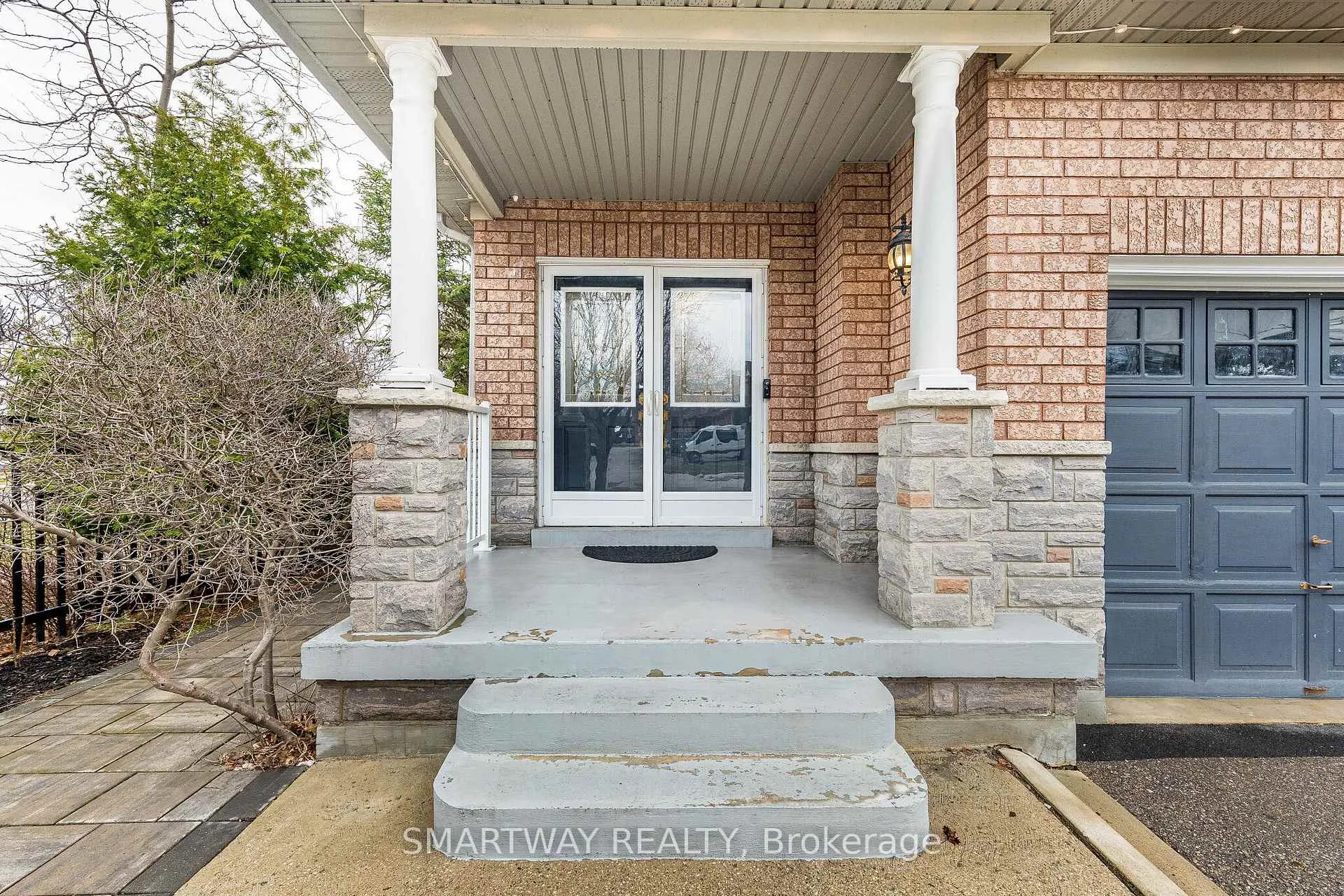 Photo 3 of 41 Ronan Crescent, Vaughan, Sonoma Heights — HOMEH