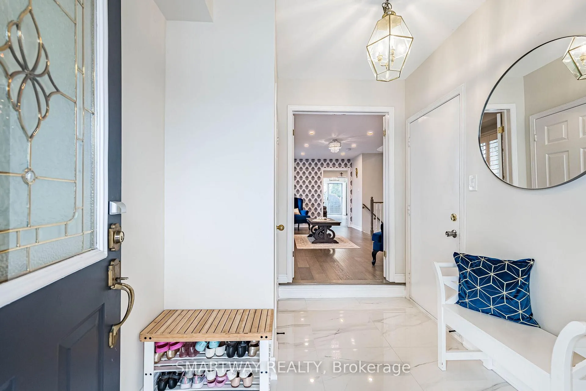 Photo 4 of 41 Ronan Crescent, Vaughan, Sonoma Heights — HOMEH