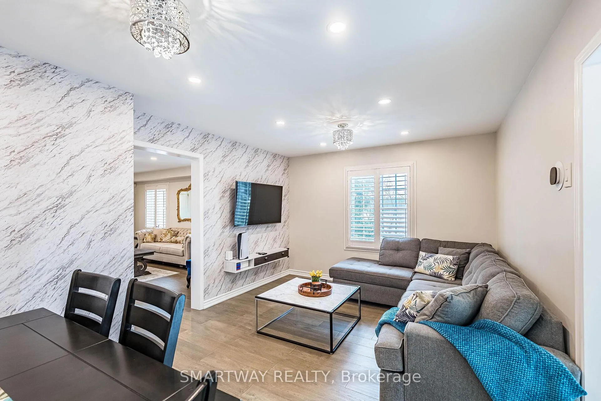 Photo 11 of 41 Ronan Crescent, Vaughan, Sonoma Heights — HOMEH