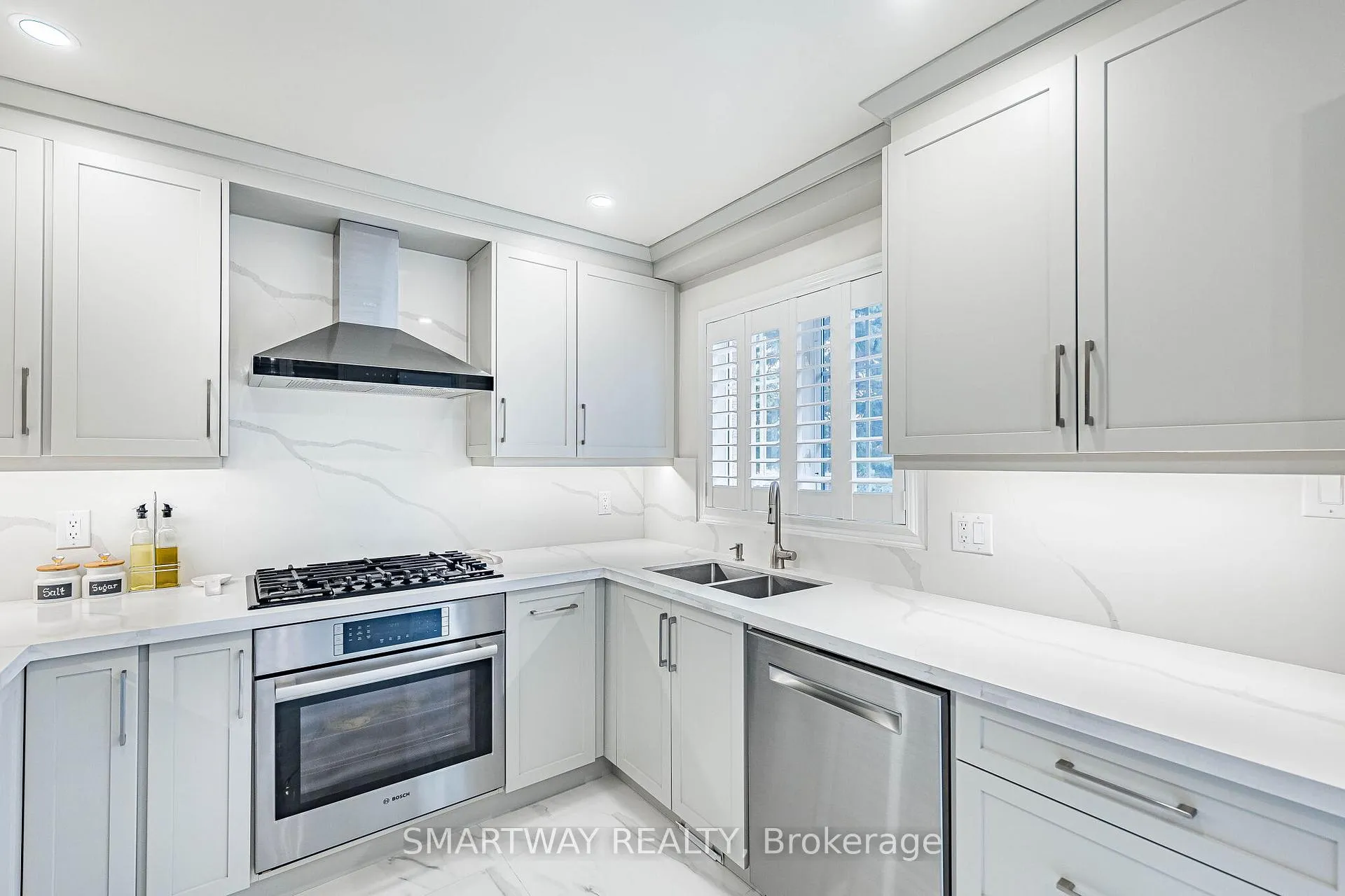 Photo 17 of 41 Ronan Crescent, Vaughan, Sonoma Heights — HOMEH