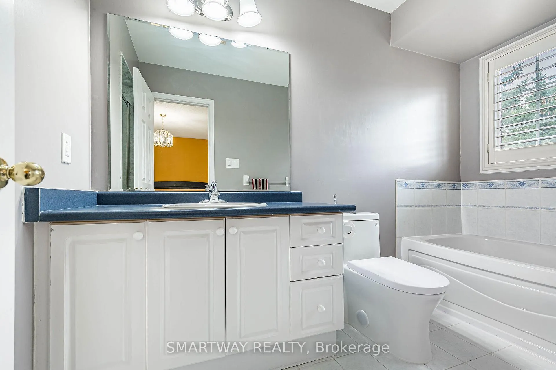 Photo 26 of 41 Ronan Crescent, Vaughan, Sonoma Heights — HOMEH