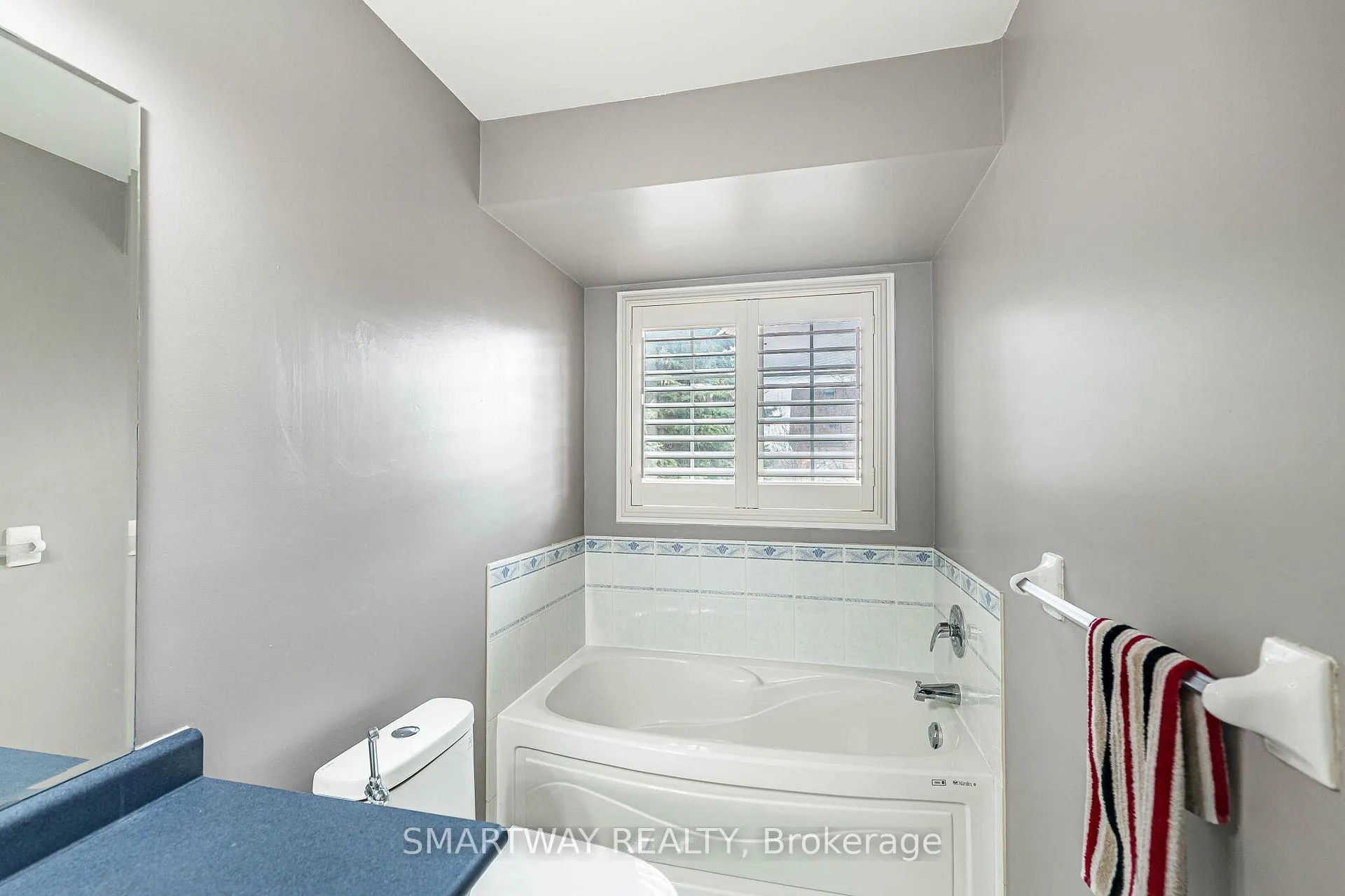 Photo 27 of 41 Ronan Crescent, Vaughan, Sonoma Heights — HOMEH