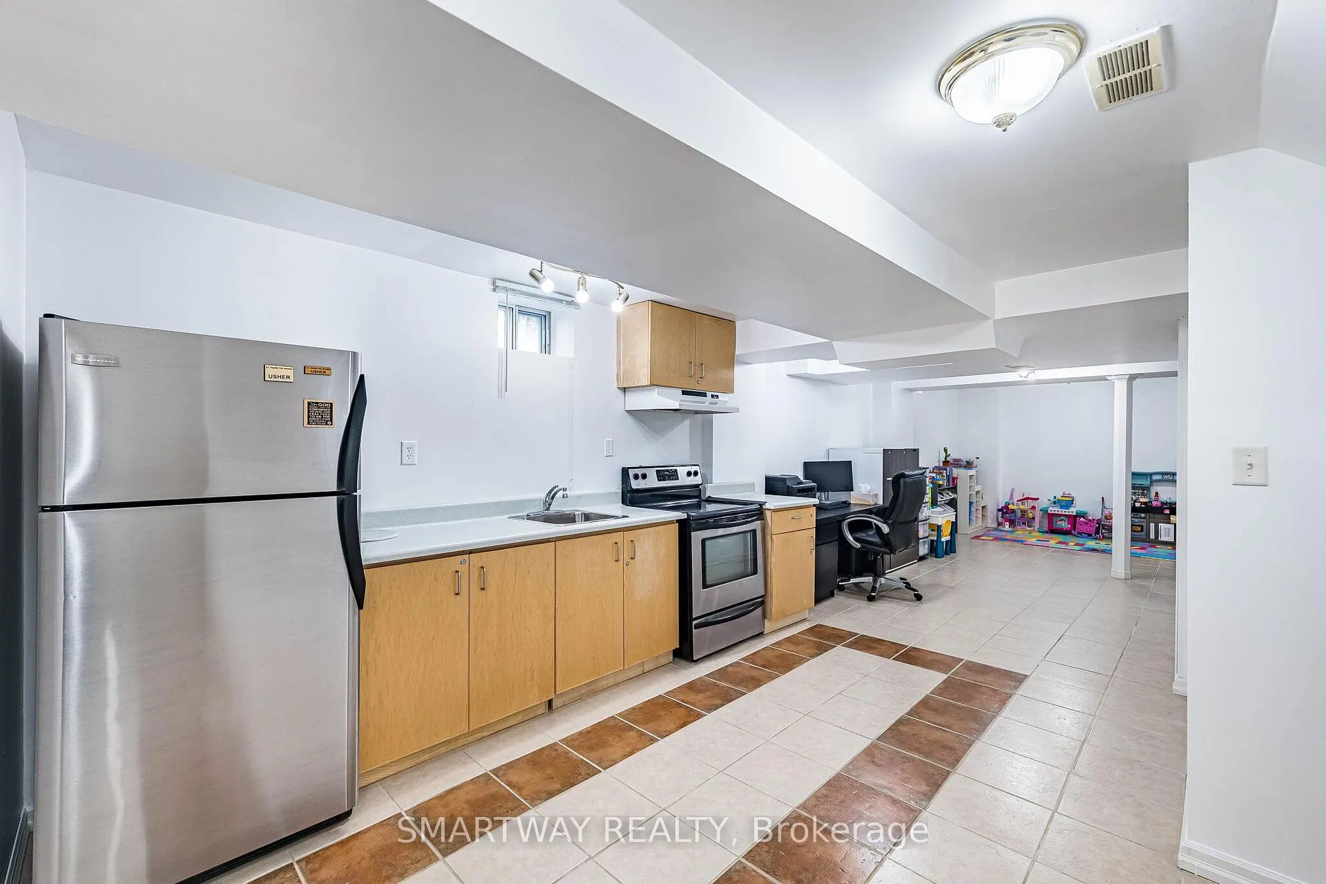 Photo 38 of 41 Ronan Crescent, Vaughan, Sonoma Heights — HOMEH