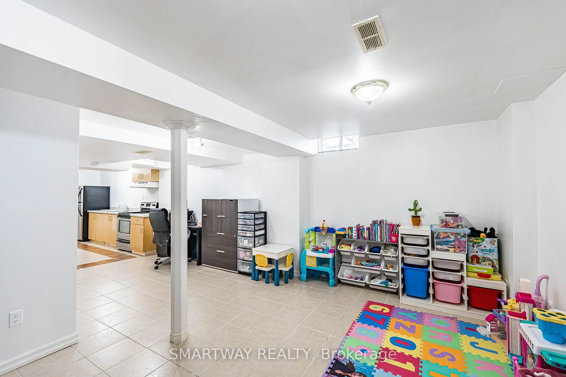 Photo 43 of 41 Ronan Crescent, Vaughan, Sonoma Heights — HOMEH