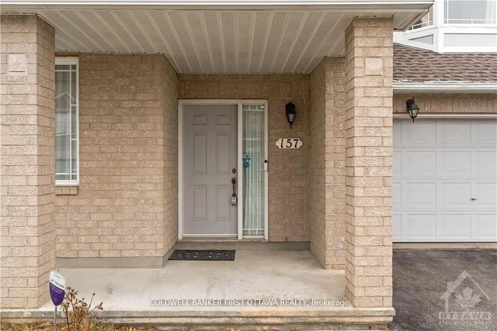 Photo 3 of 157 Annapolis Circle, Ottawa, Hunt Club — HOMEH