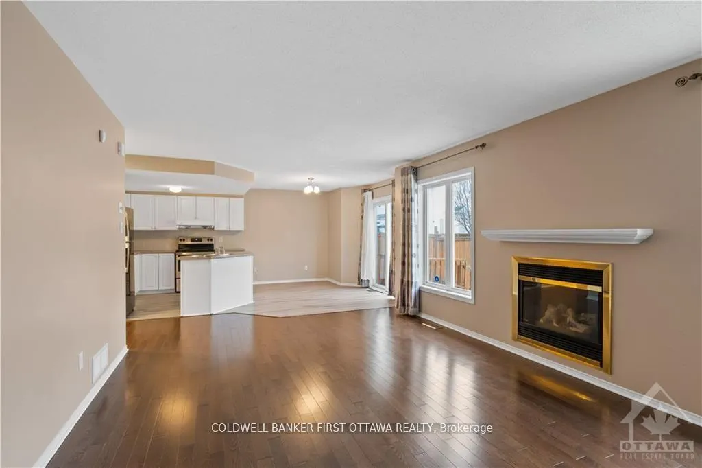Photo 12 of 157 Annapolis Circle, Ottawa, Hunt Club — HOMEH