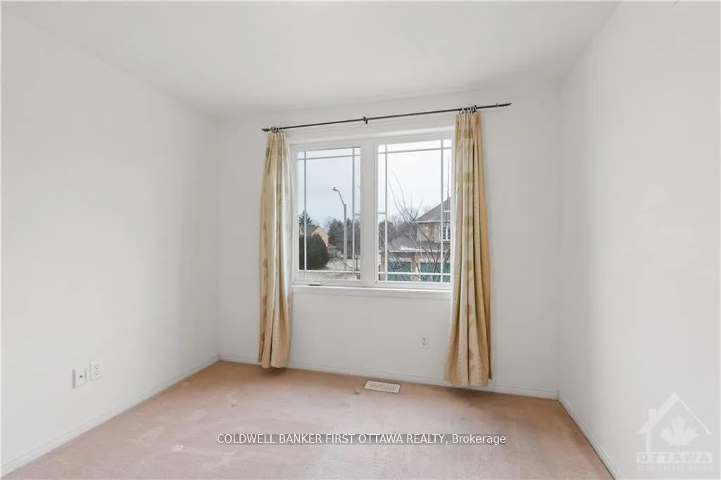 Photo 15 of 157 Annapolis Circle, Ottawa, Hunt Club — HOMEH