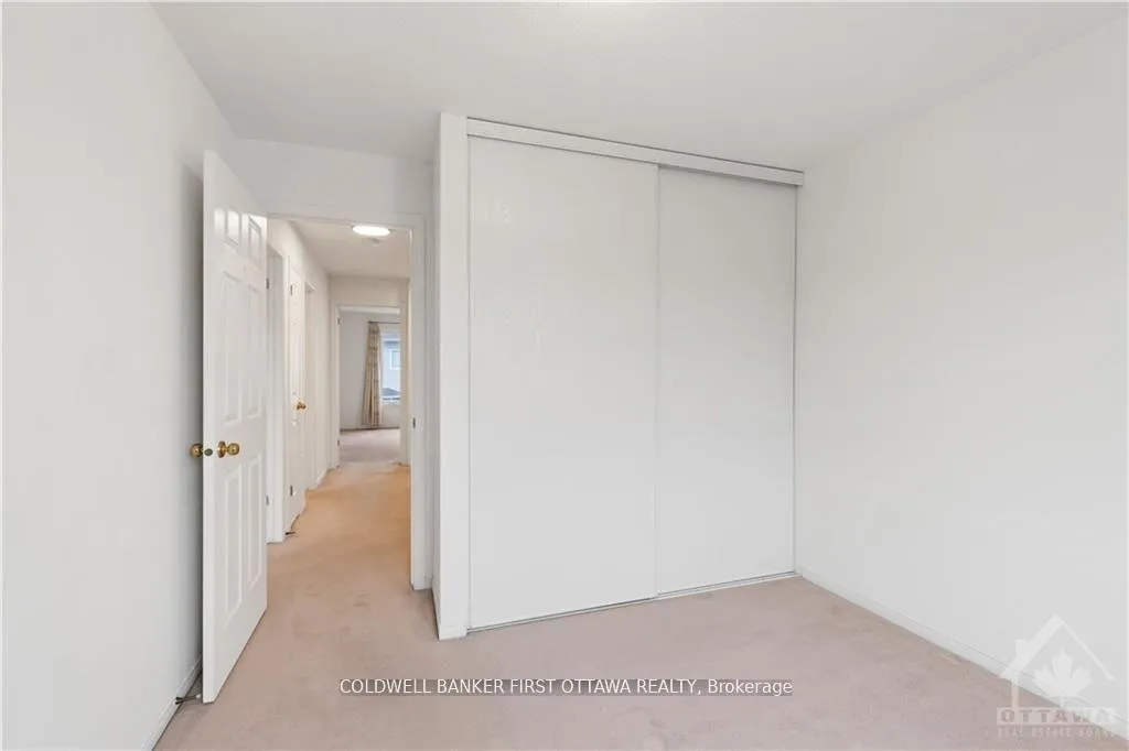 Photo 16 of 157 Annapolis Circle, Ottawa, Hunt Club — HOMEH