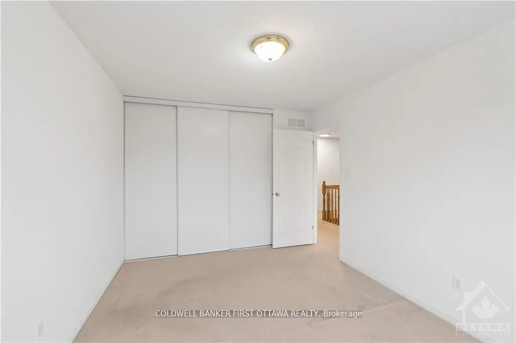 Photo 18 of 157 Annapolis Circle, Ottawa, Hunt Club — HOMEH