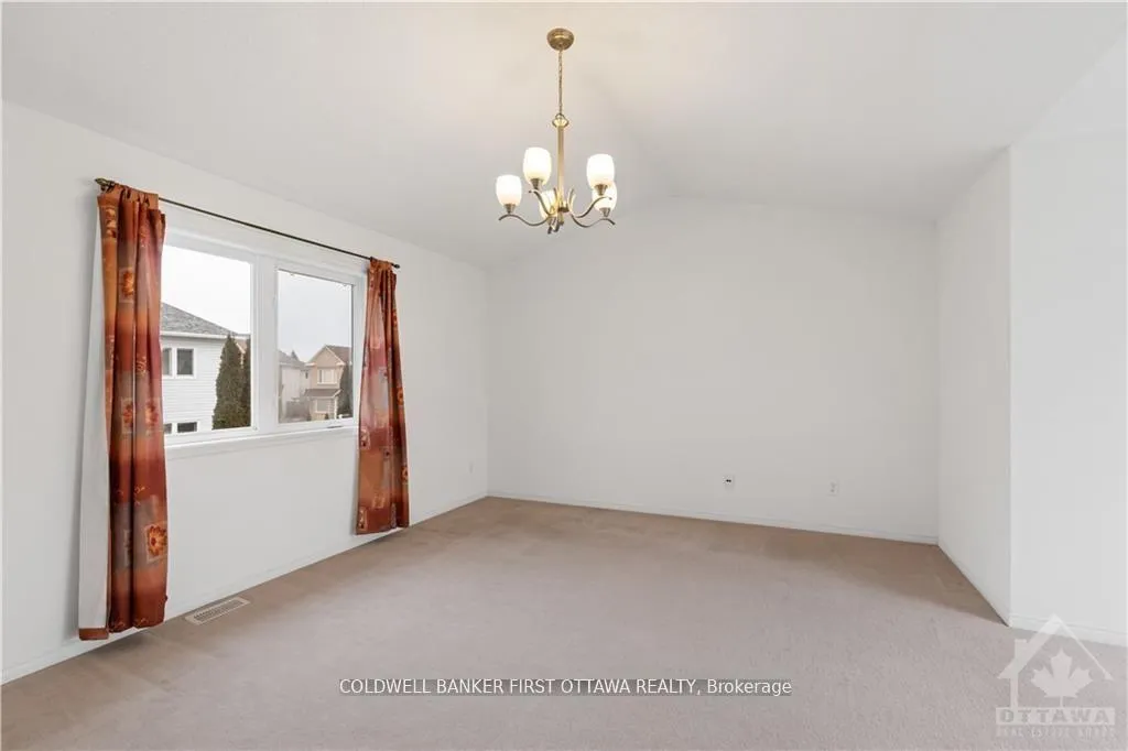 Photo 22 of 157 Annapolis Circle, Ottawa, Hunt Club — HOMEH