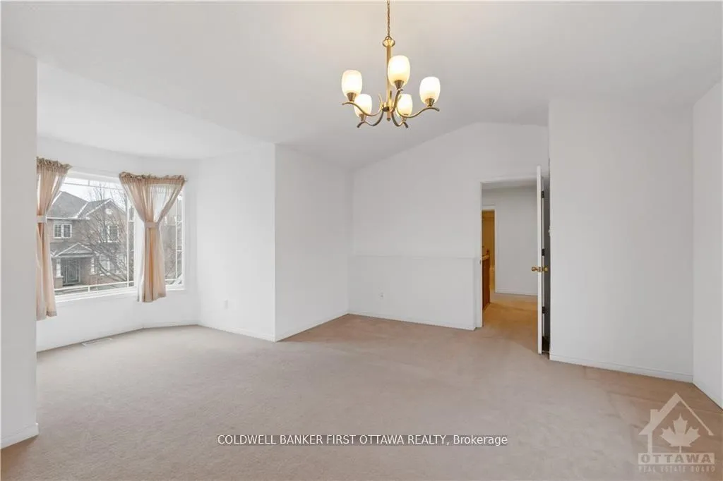 Photo 23 of 157 Annapolis Circle, Ottawa, Hunt Club — HOMEH