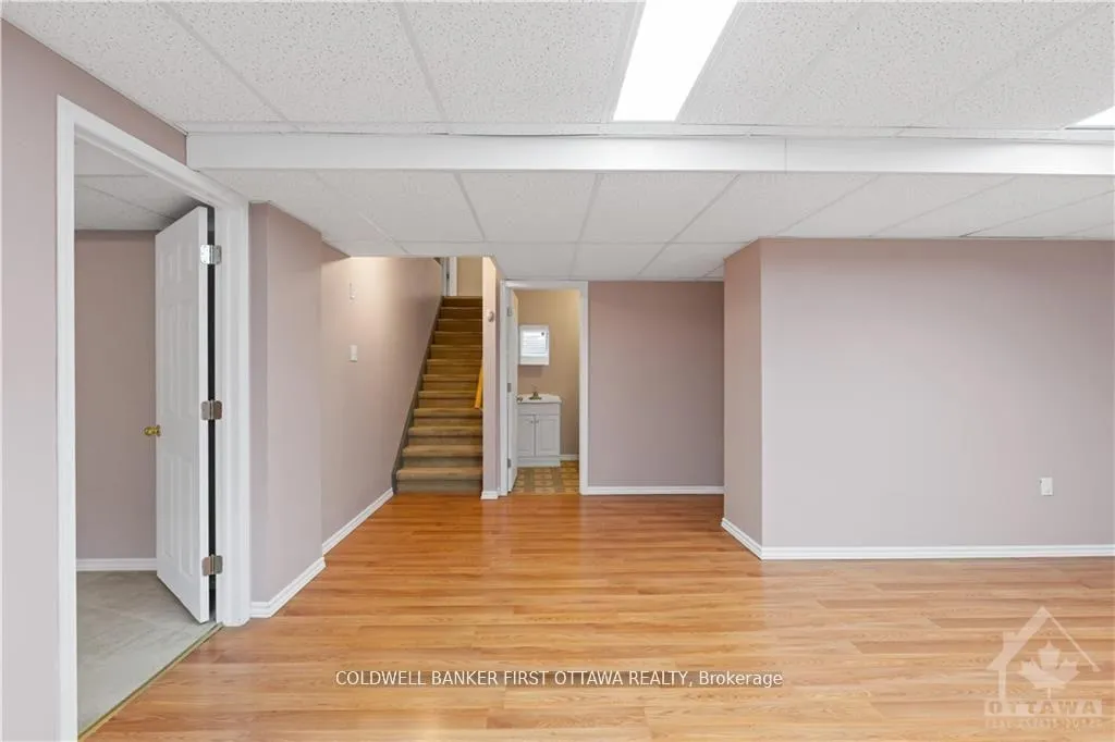 Photo 25 of 157 Annapolis Circle, Ottawa, Hunt Club — HOMEH