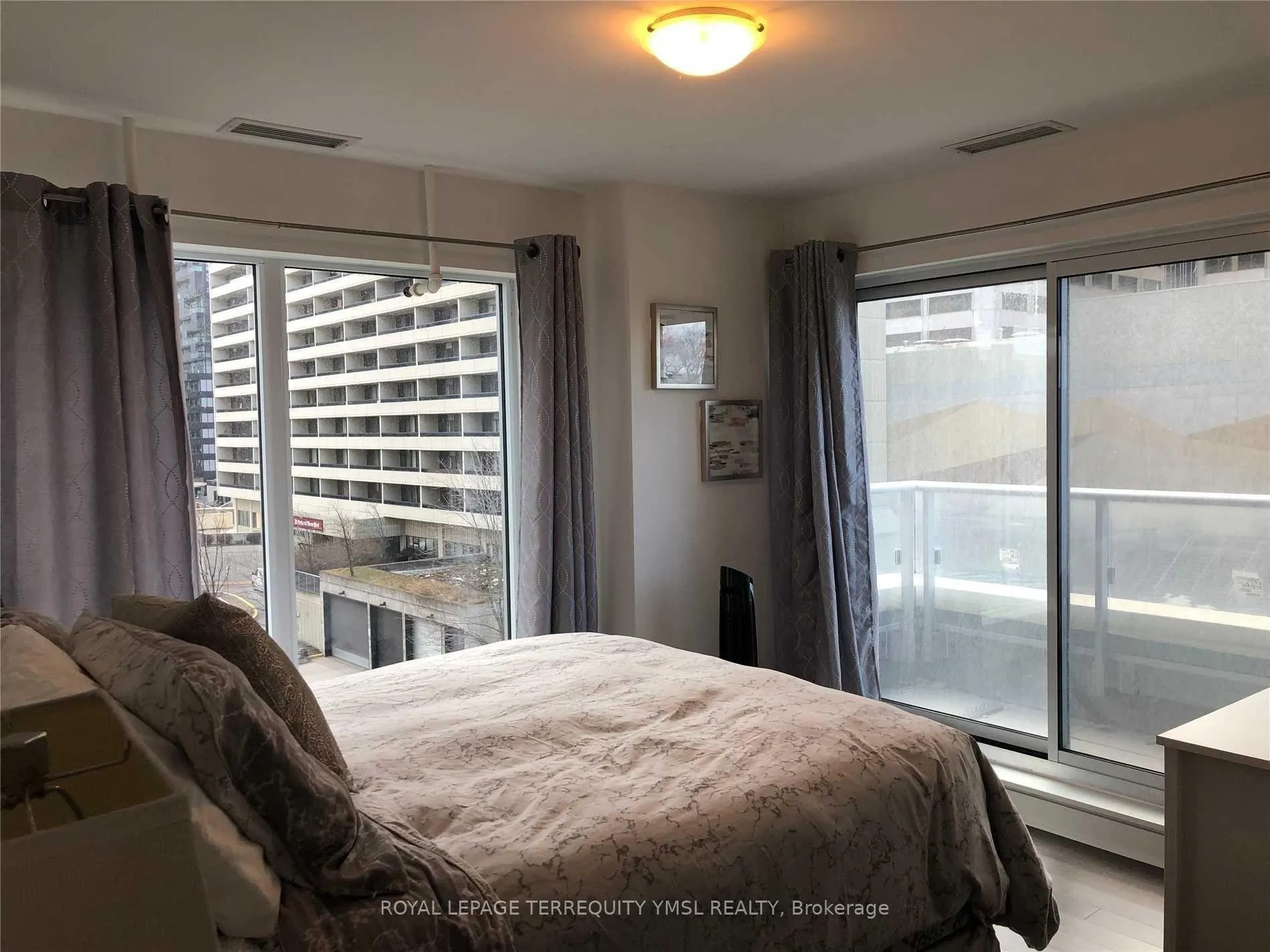 Photo 12 of Unit 411, 58 Orchard View Boulevard, Toronto, Yonge-Eglinton — HOMEH