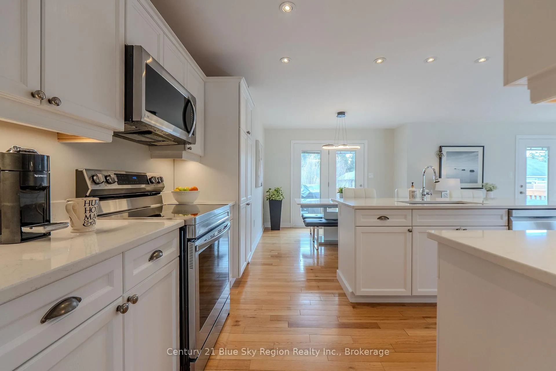 Photo 22 of 31 Vermont Crescent, North Bay, Airport — HOMEH
